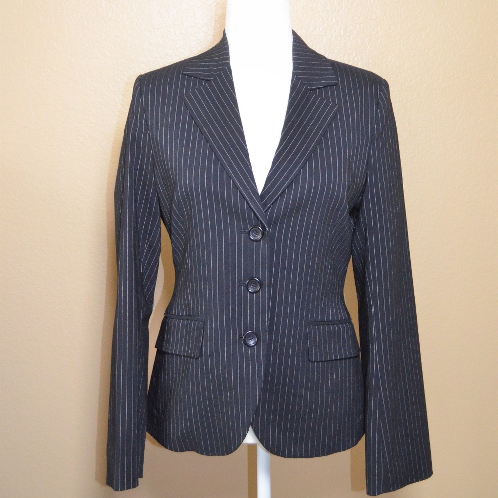 NWOT Express Black & White Pinstripe Blazer